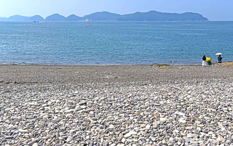 몽돌해수욕장 (몽돌해변)