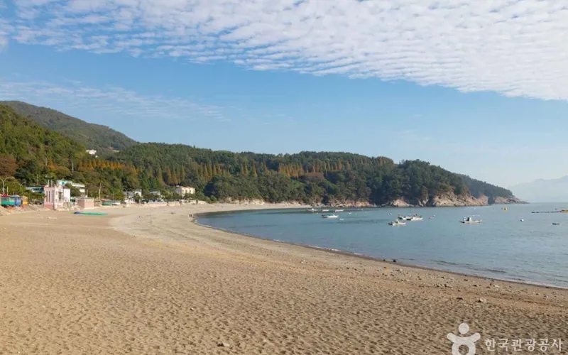 만성리 검은모래해변